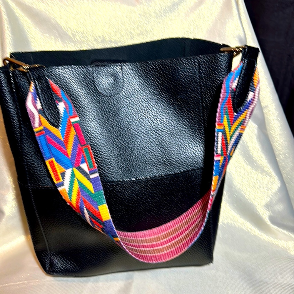 Black Bucket Style Purse with Reversible Strap